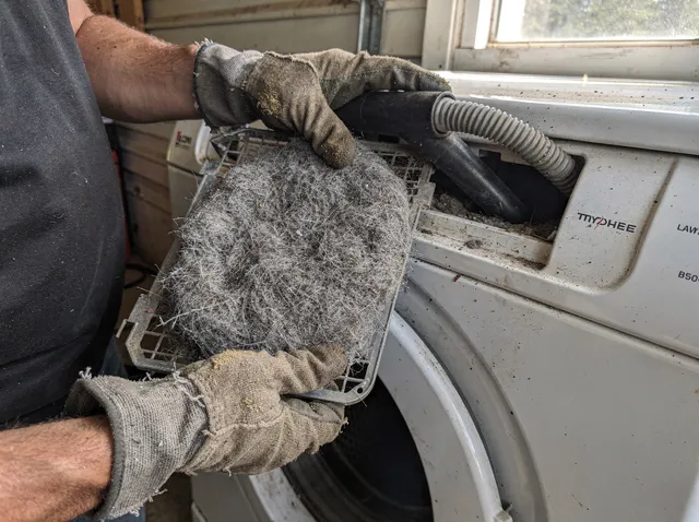 Cleaning Dryer Lint Trap in Kendale Lakes